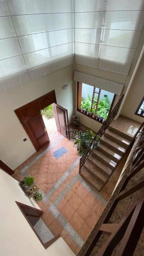 Sobrado, 4 quartos, 537 m² - Foto 1