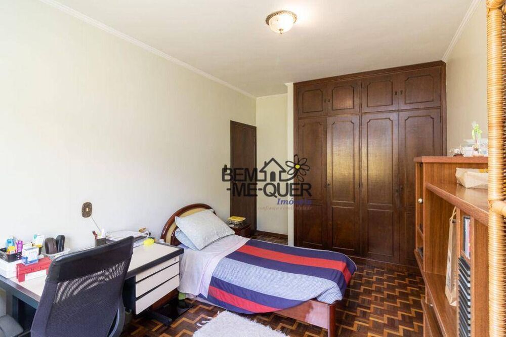 Casa, 4 quartos, 280 m² - Foto 1