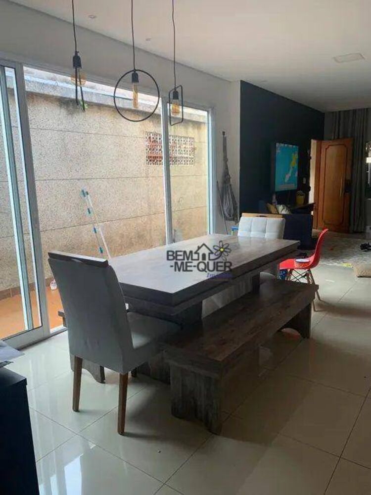 Casa, 3 quartos, 160 m² - Foto 1