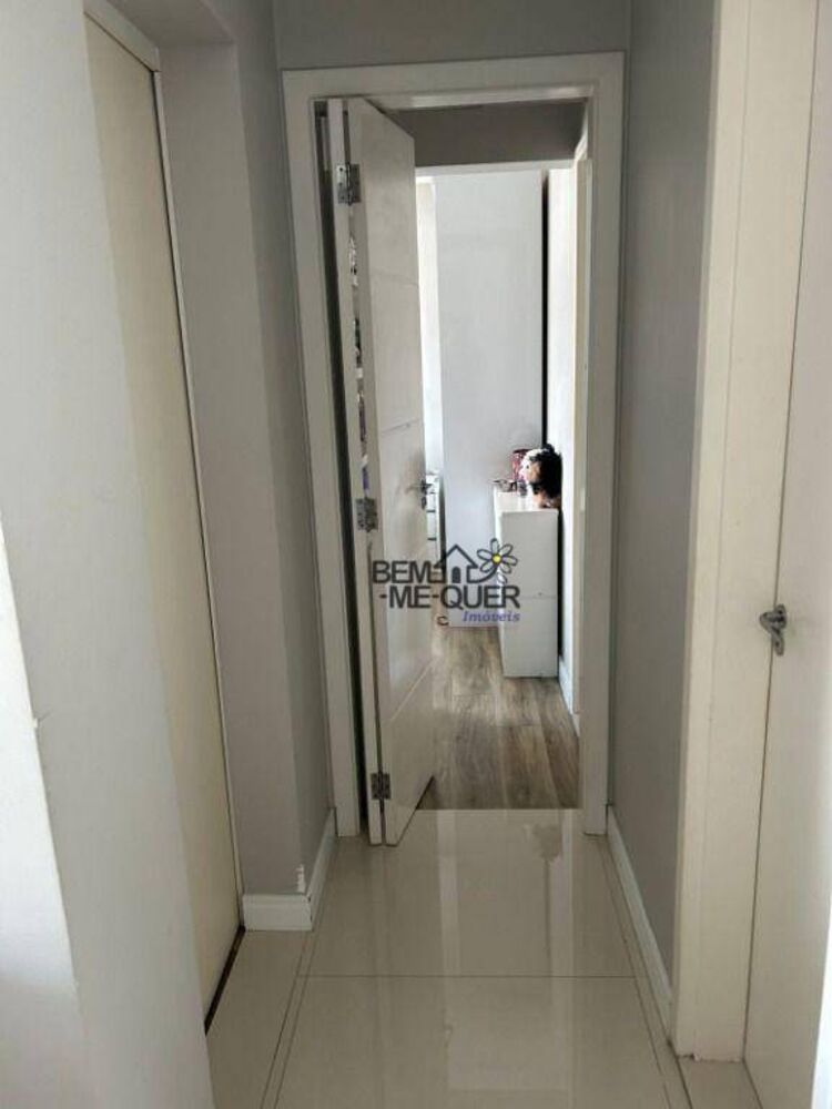Apartamento à venda com 2 quartos, 60m² - Foto 7
