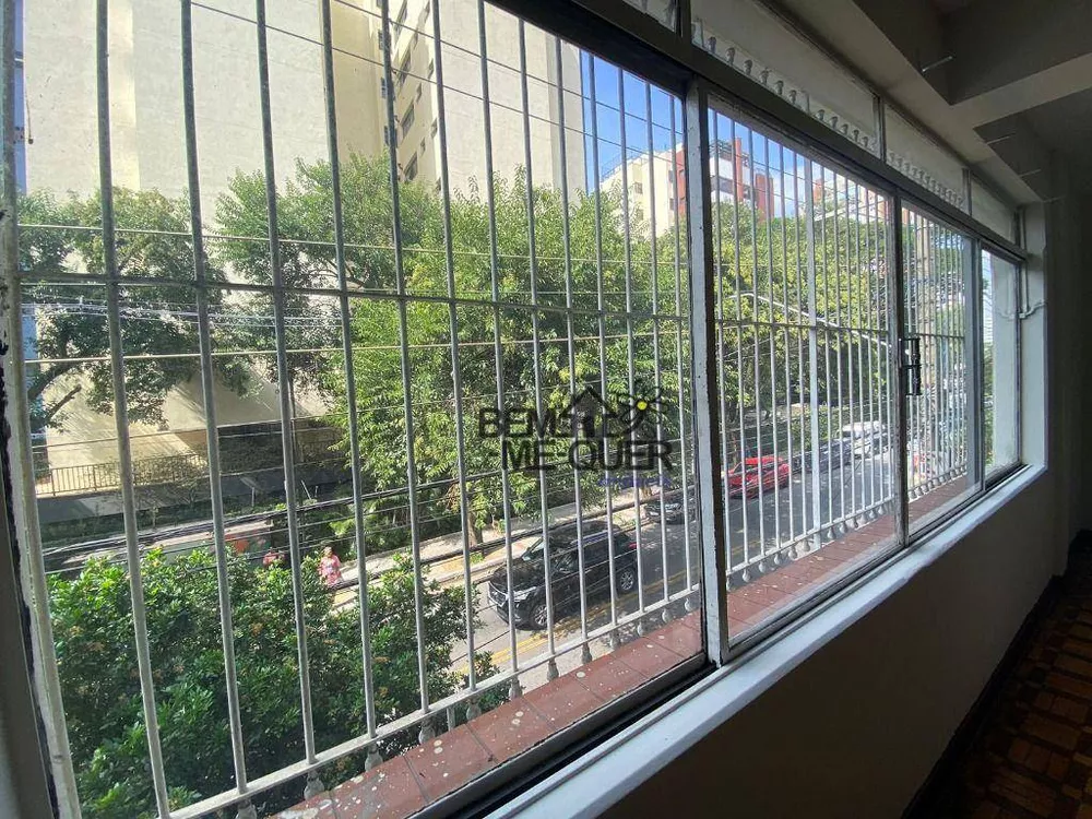 Apartamento, 3 quartos, 236 m² - Foto 2