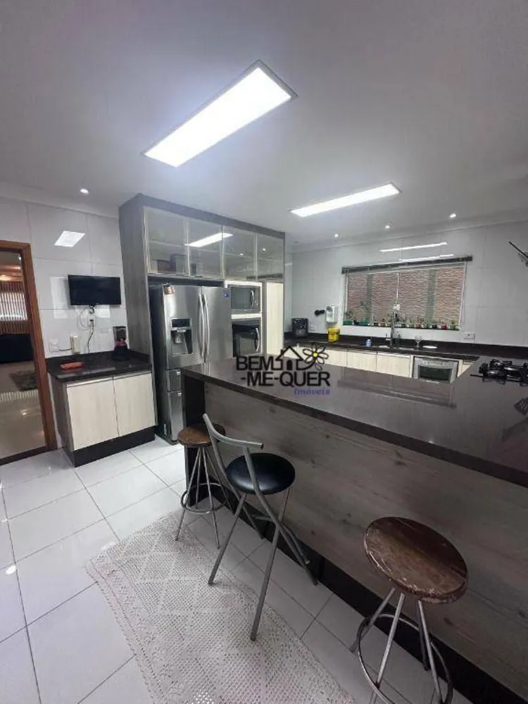 Sobrado, 4 quartos, 236 m² - Foto 10