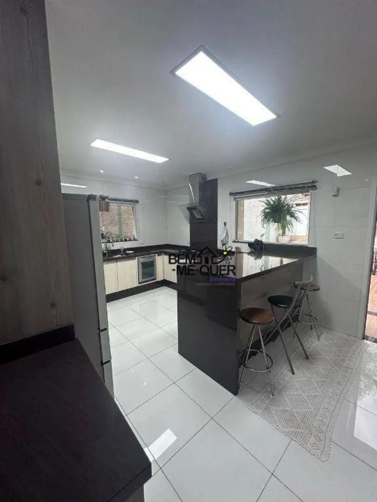 Sobrado, 4 quartos, 236 m² - Foto 9