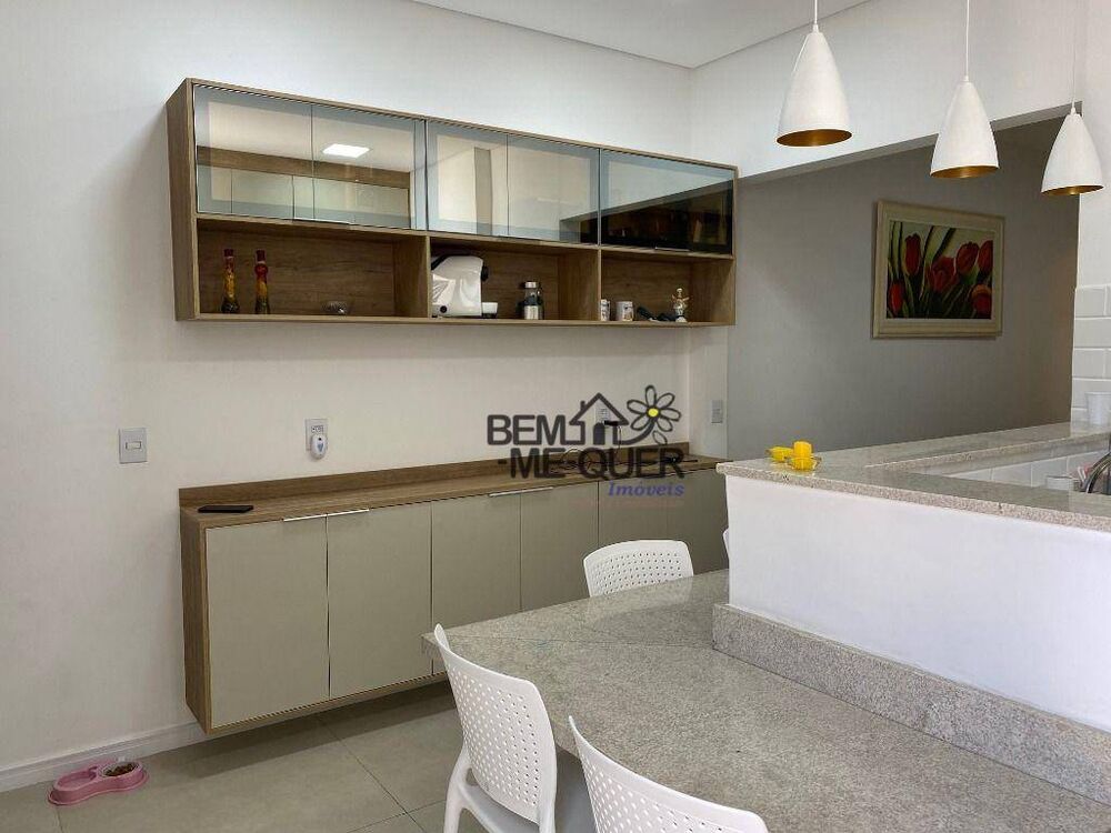 Casa à venda com 3 quartos, 92m² - Foto 4