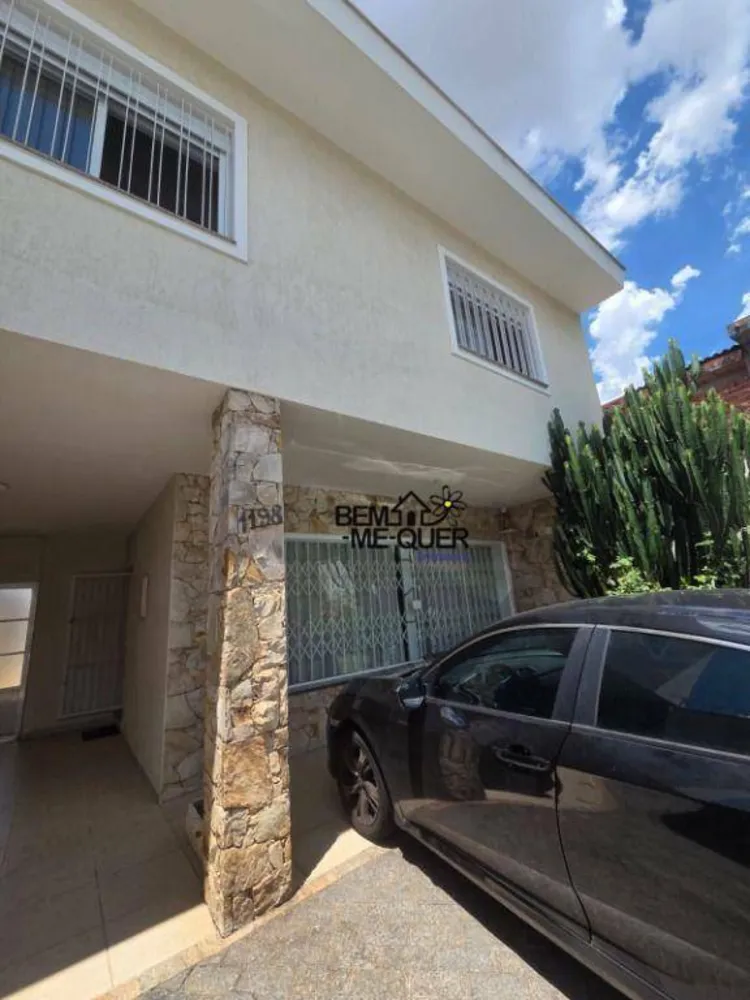 Sobrado, 3 quartos, 262 m² - Foto 1