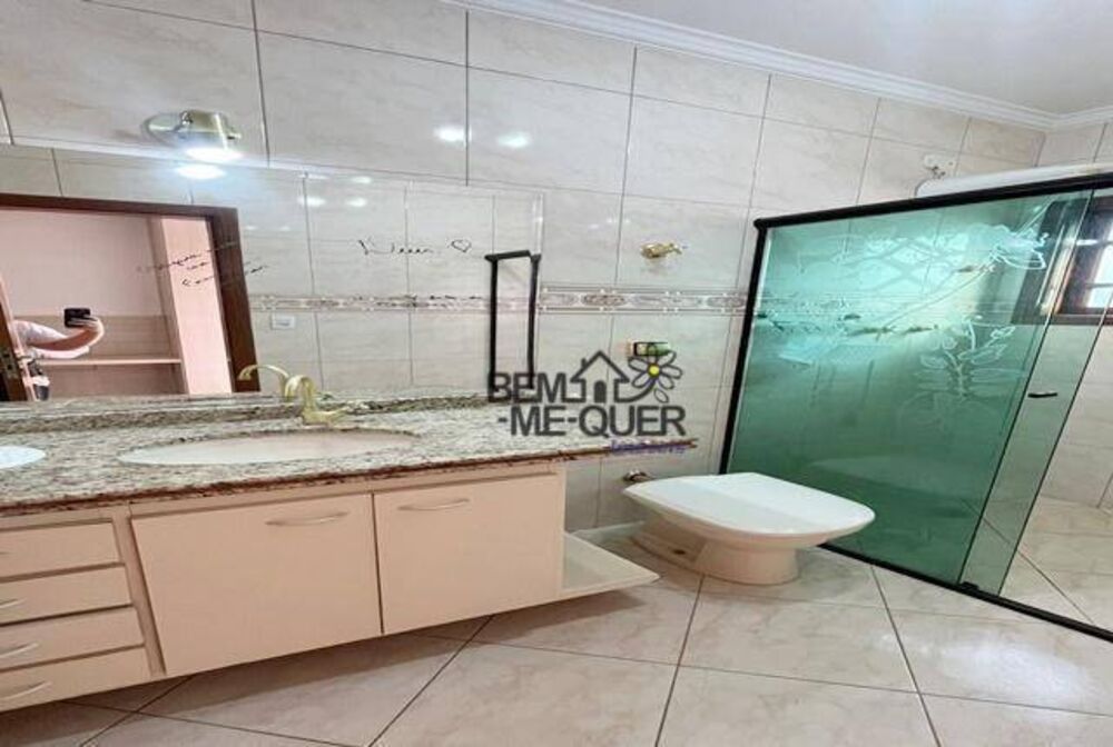 Sobrado à venda com 3 quartos, 191m² - Foto 1