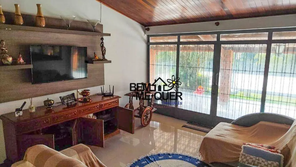 Chácara, 4 quartos, 3000 m² - Foto 1