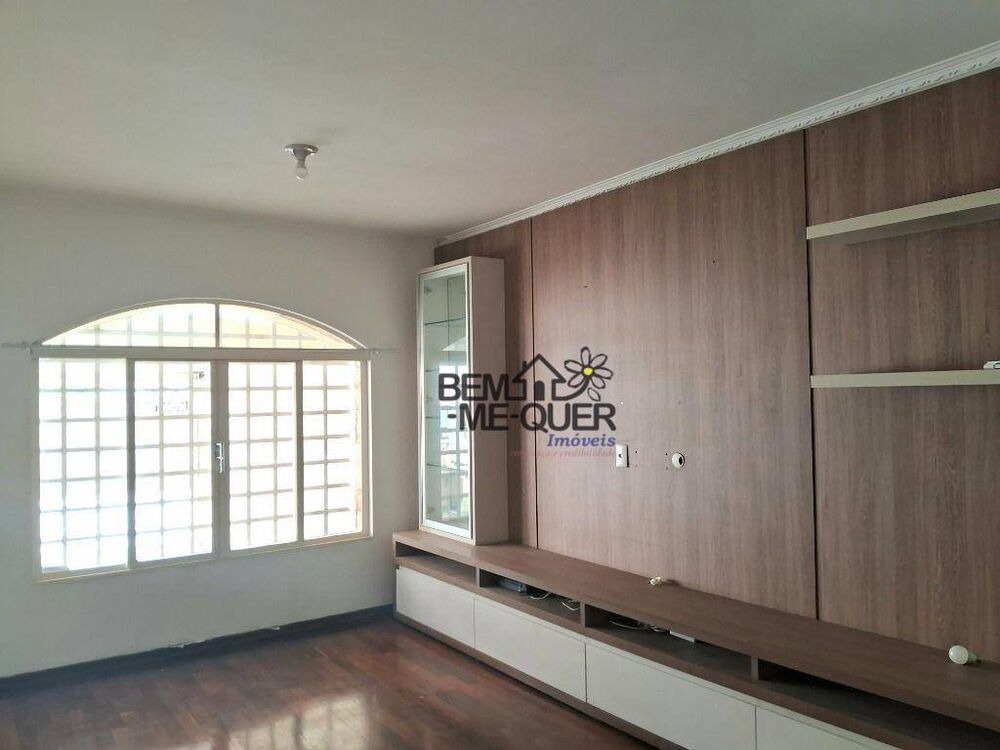Sobrado à venda com 3 quartos, 184m² - Foto 2
