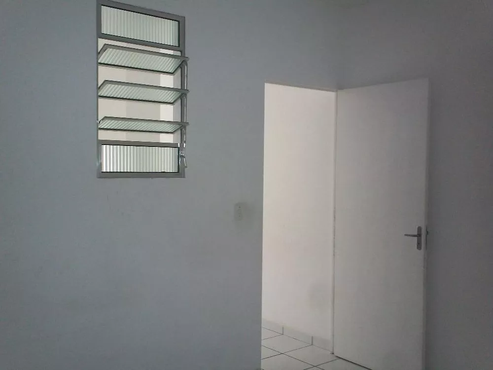 Casa para alugar com 1 quarto, 43m² - Foto 4