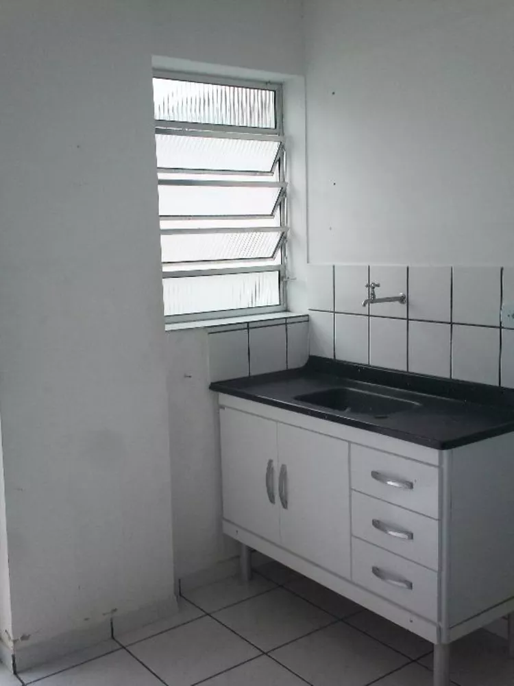 Casa para alugar com 1 quarto, 43m² - Foto 2