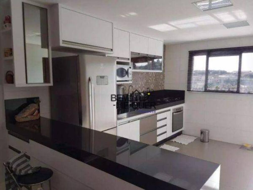Sobrado à venda com 3 quartos, 264m² - Foto 2