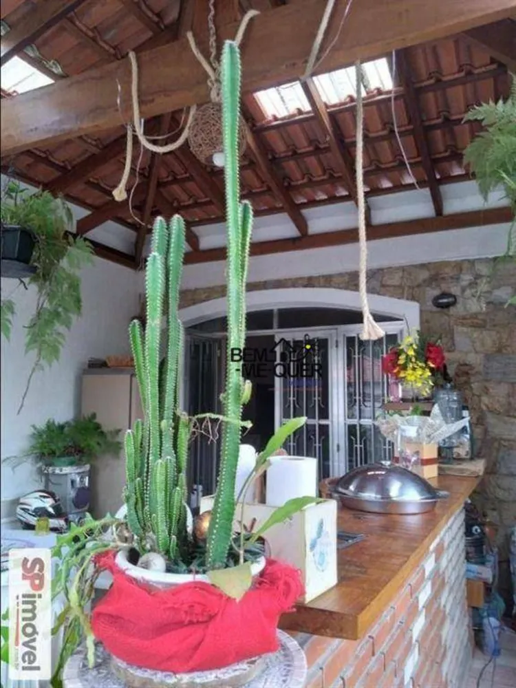 Sobrado, 3 quartos, 192 m² - Foto 2