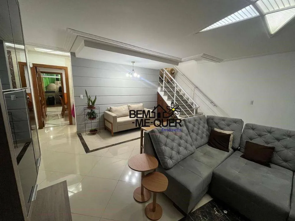 Sobrado, 4 quartos, 194 m² - Foto 1