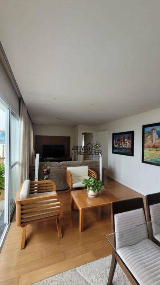 Apartamento à venda com 3 quartos, 131m² - Foto 2