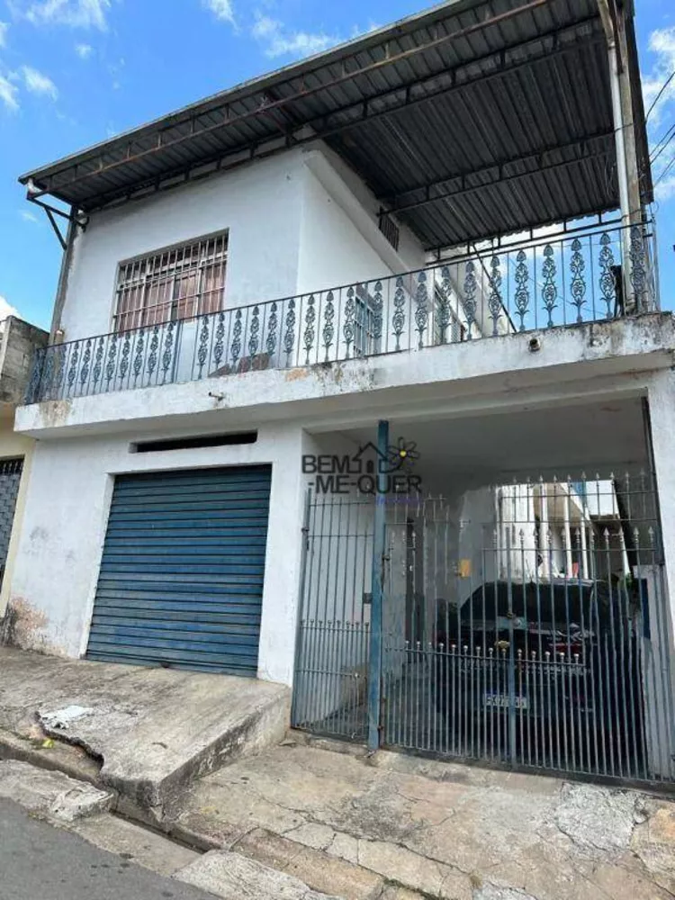 Casa à venda com 3 quartos, 100m² - Foto 1