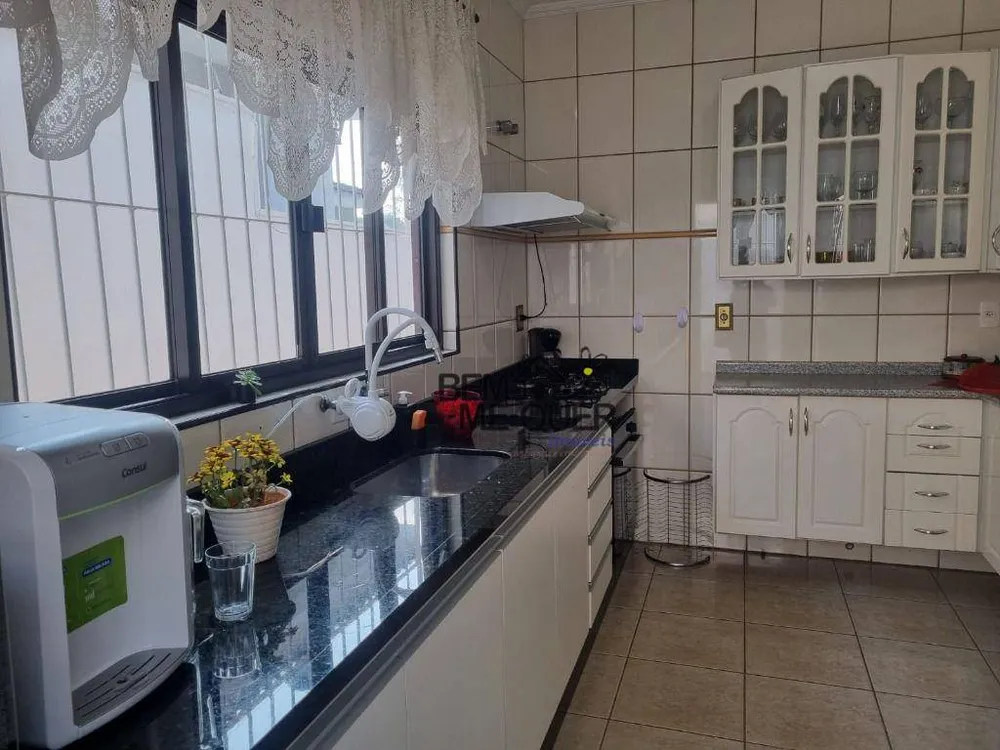 Casa, 4 quartos, 300 m² - Foto 9