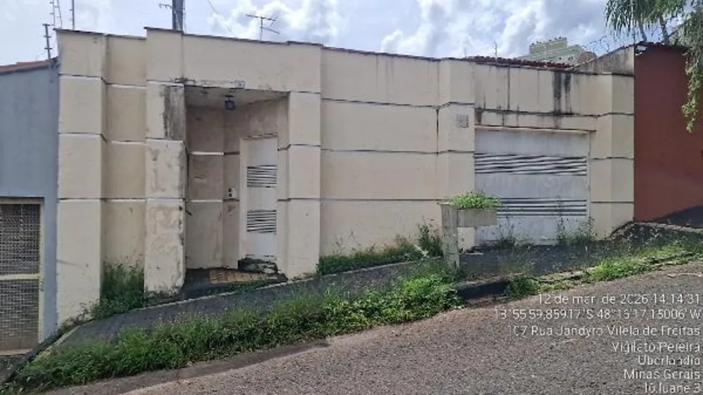 Casa, 3 quartos, 300 m² - Foto 1