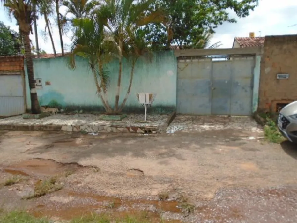 Casa, 2 quartos, 250 m² - Foto 1