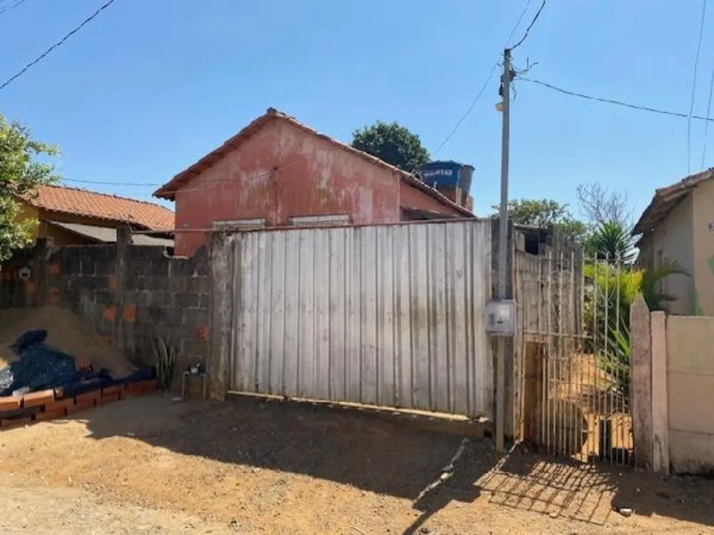 Casa, 2 quartos, 250 m² - Foto 1