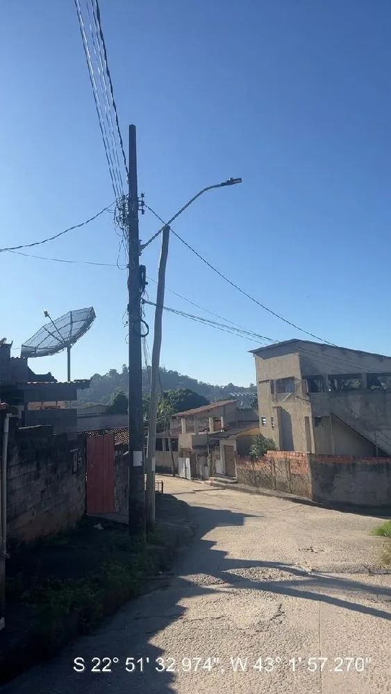Casa, 3 quartos, 235 m² - Foto 1