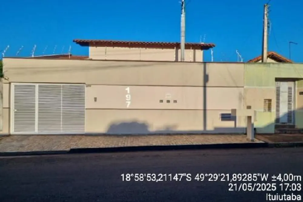 Casa, 3 quartos, 250 m² - Foto 1