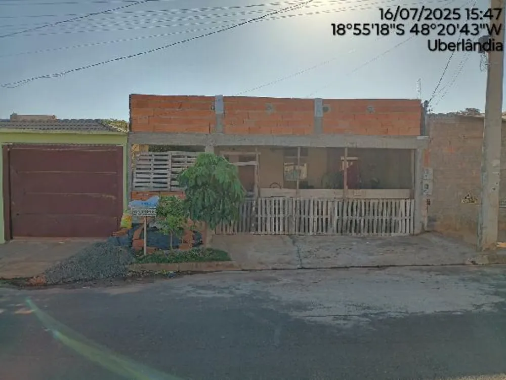 Casa, 2 quartos, 200 m² - Foto 1