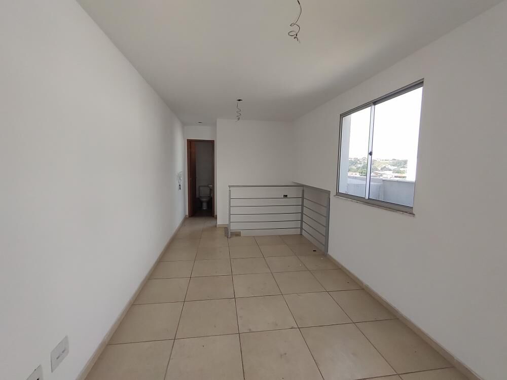 Apartamento à venda com 2 quartos, 63m² - Foto 2