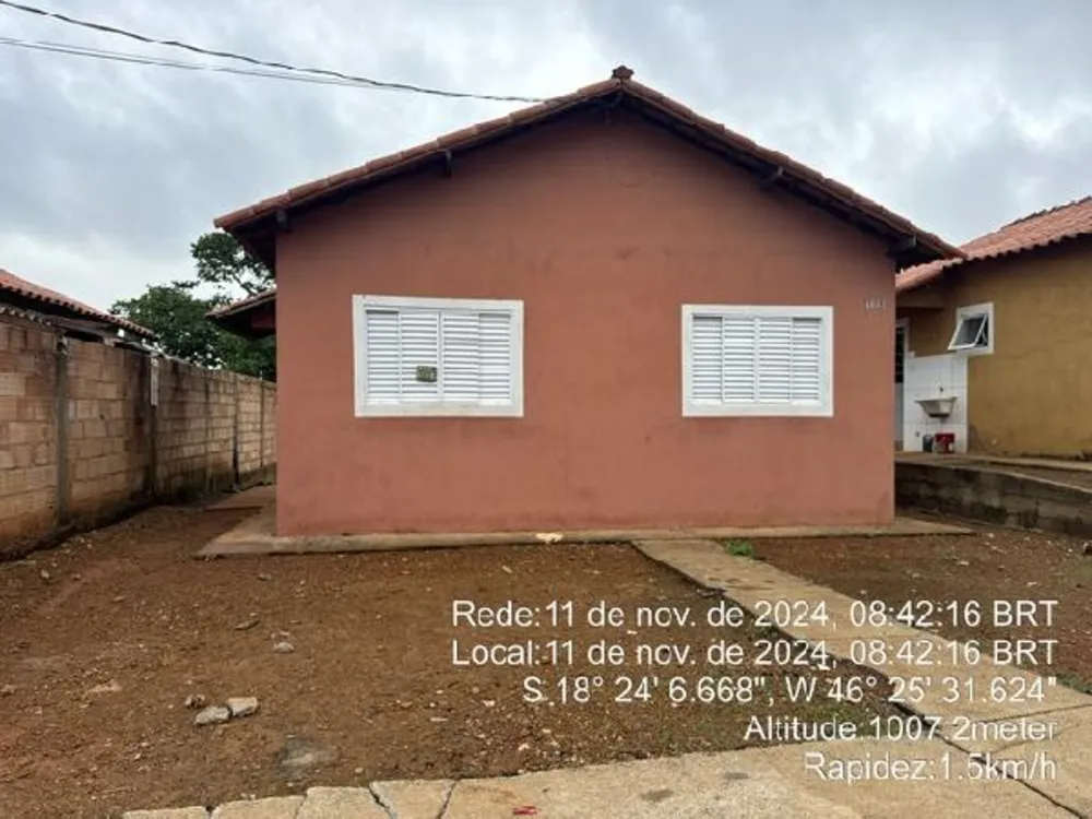 Casa, 2 quartos, 200 m² - Foto 1