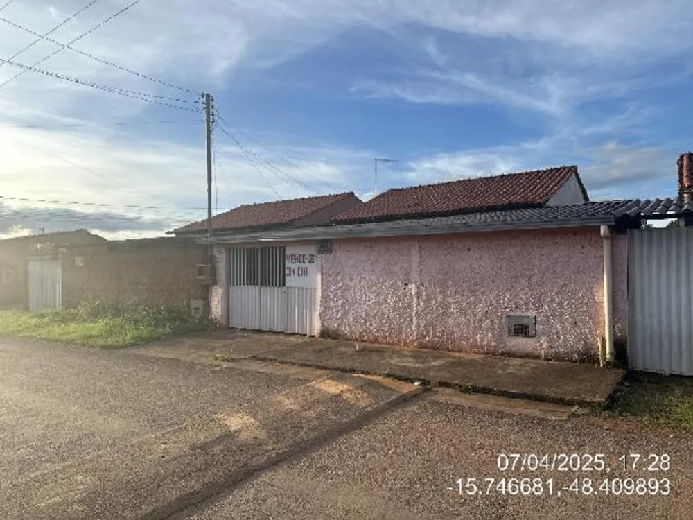 Casa, 2 quartos, 207 m² - Foto 1