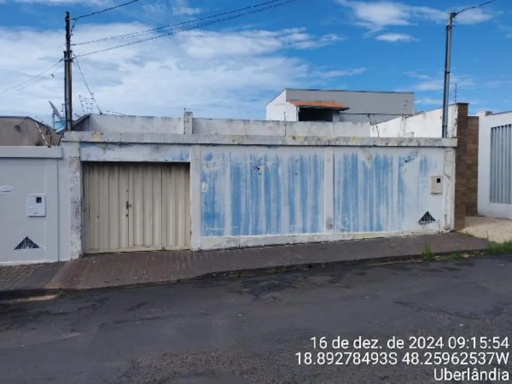 Casa, 3 quartos, 250 m² - Foto 1