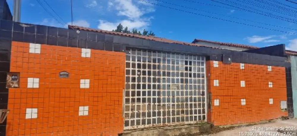 Casa, 2 quartos, 200 m² - Foto 1