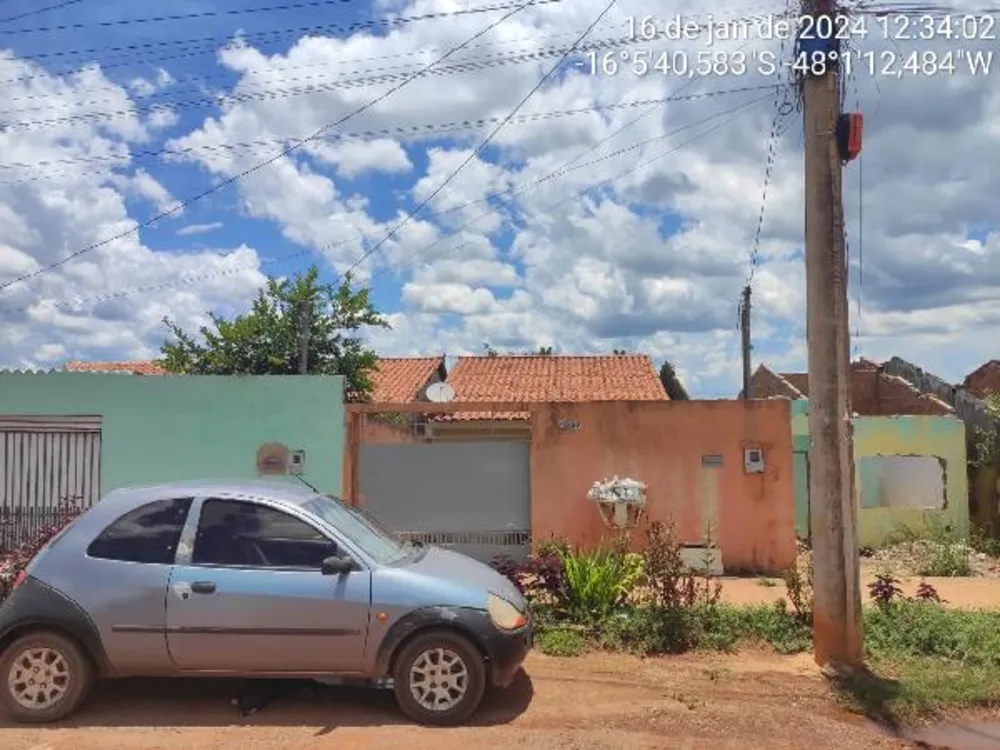 Casa, 2 quartos, 180 m² - Foto 1