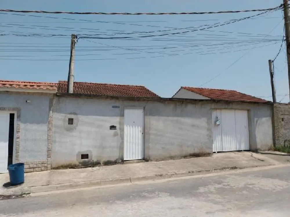 Casa, 2 quartos, 225 m² - Foto 1