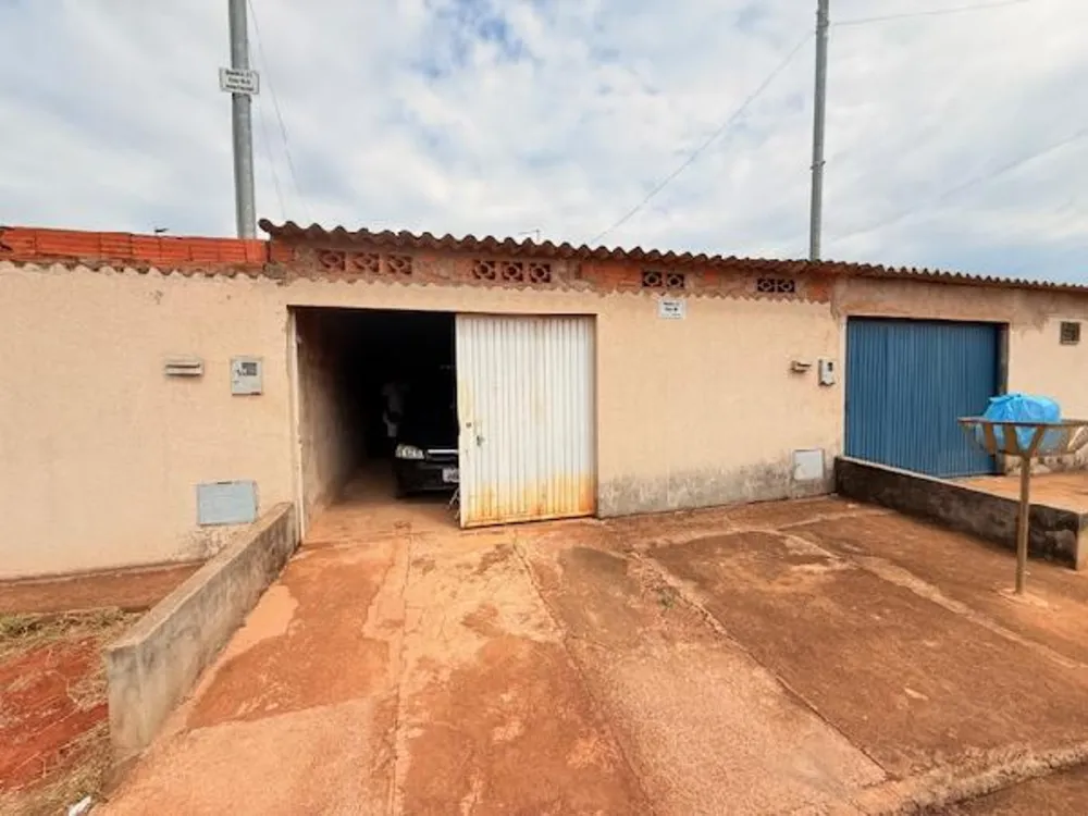 Casa, 2 quartos, 180 m² - Foto 1
