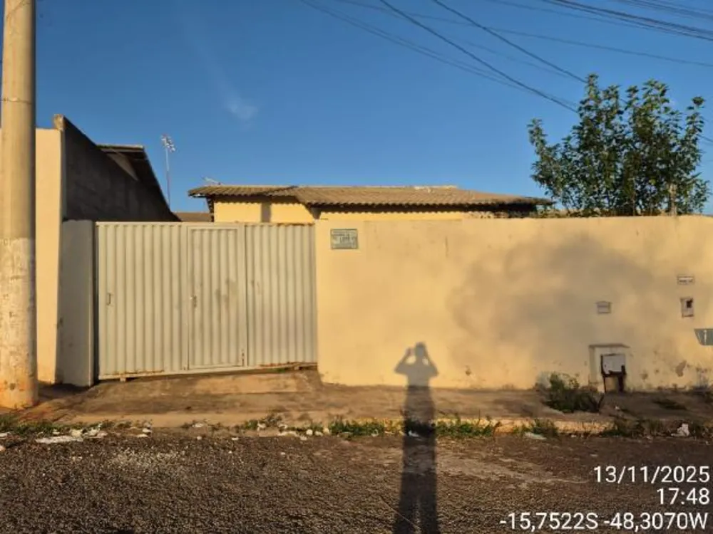 Casa, 2 quartos, 200 m² - Foto 1
