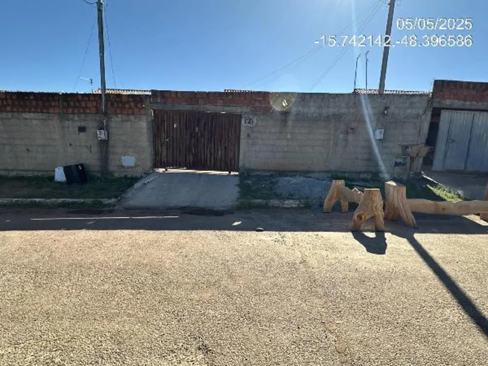 Casa, 2 quartos, 180 m² - Foto 1