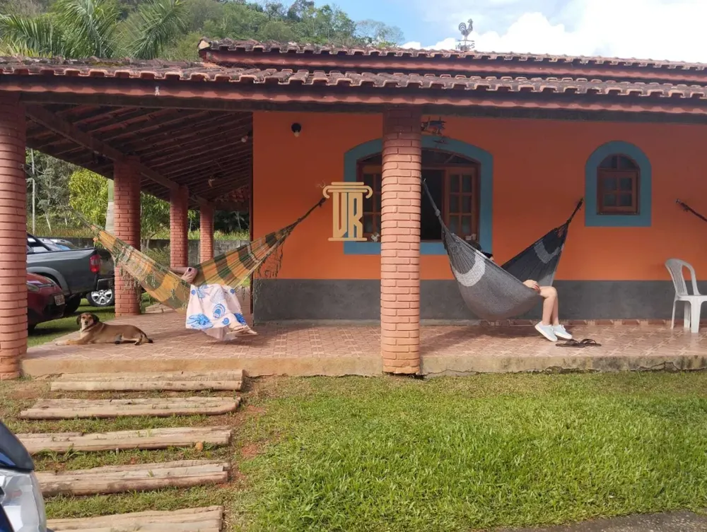 Sítio, 4 quartos, 1000 m² - Foto 1