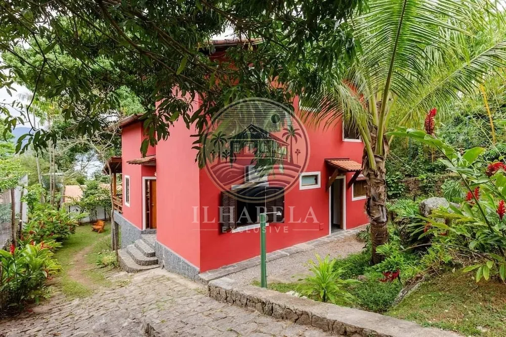 Casa, 6 quartos, 200 m² - Foto 1