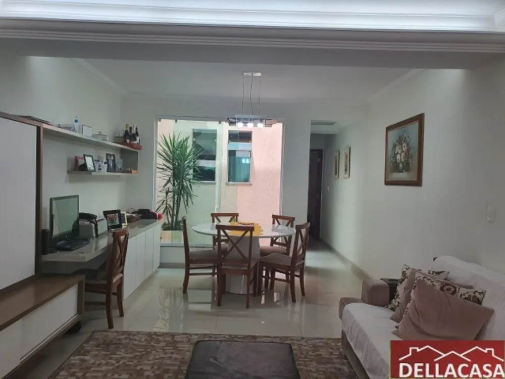 Sobrado, 3 quartos, 121 m² - Foto 1
