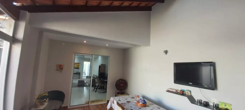 Casa de Condomínio à venda com 4 quartos, 124m² - Foto 3