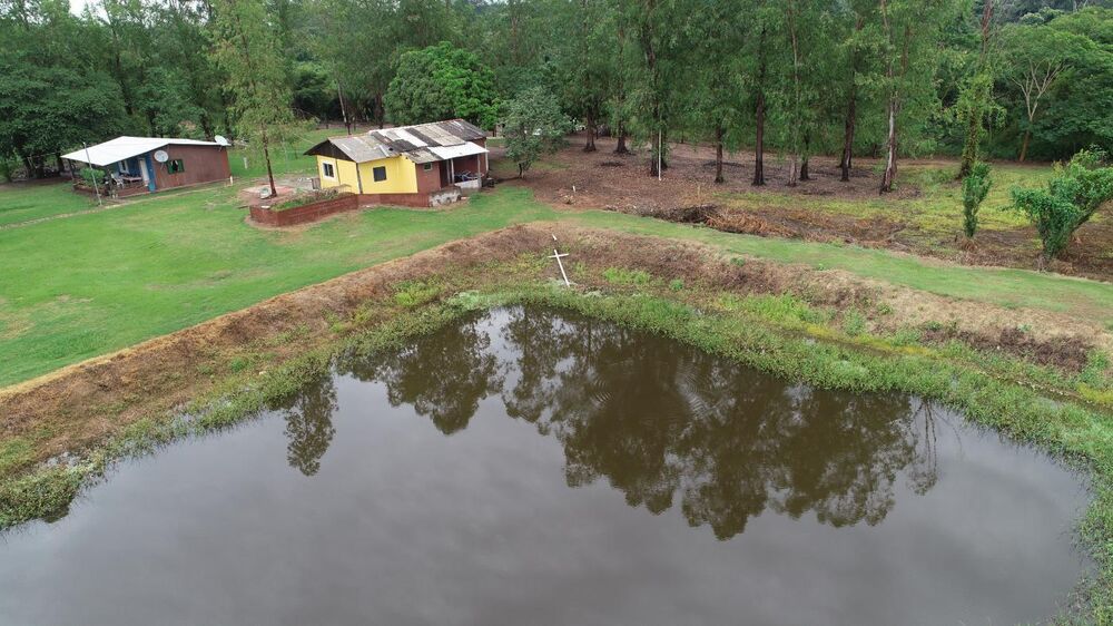 Sítio à venda com 3 quartos, 42m² - Foto 2