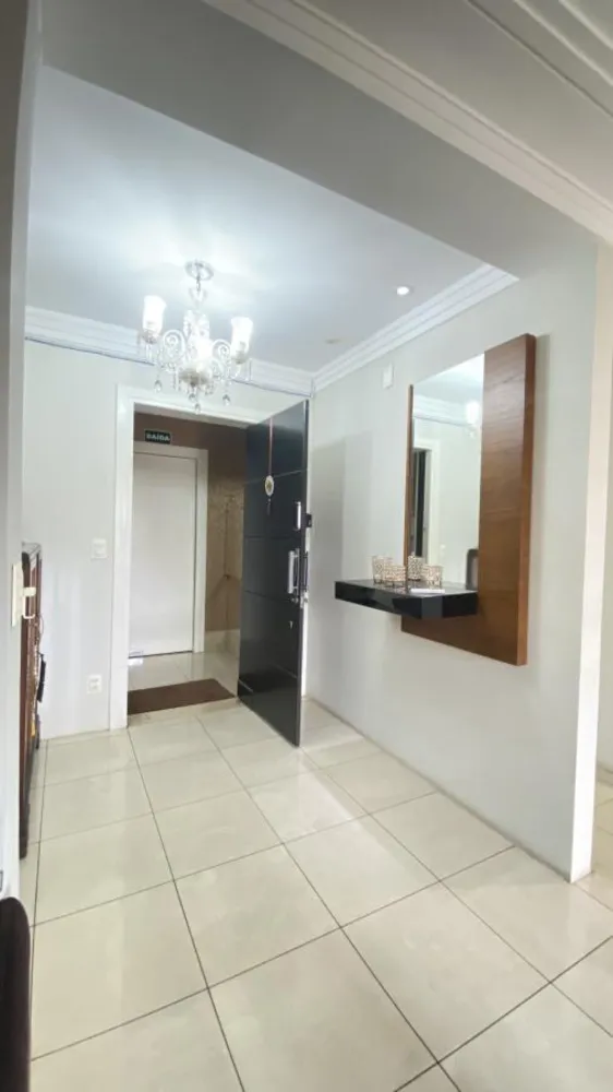 Apartamento, 3 quartos, 235 m² - Foto 2