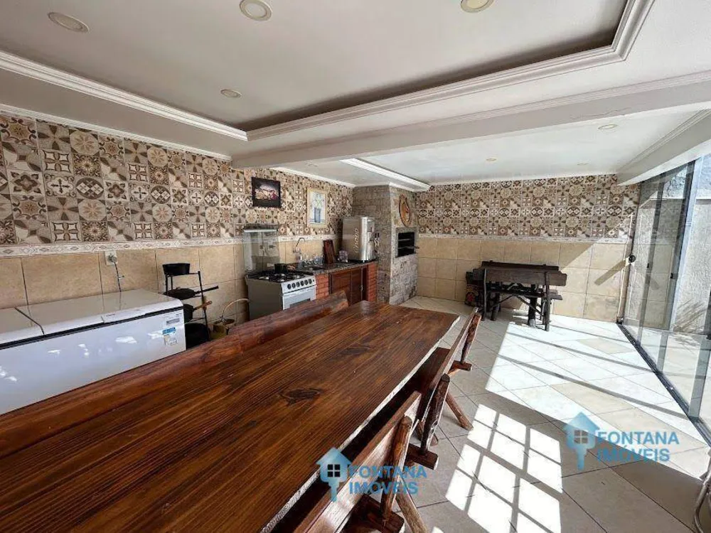 Casa, 3 quartos, 200 m² - Foto 2
