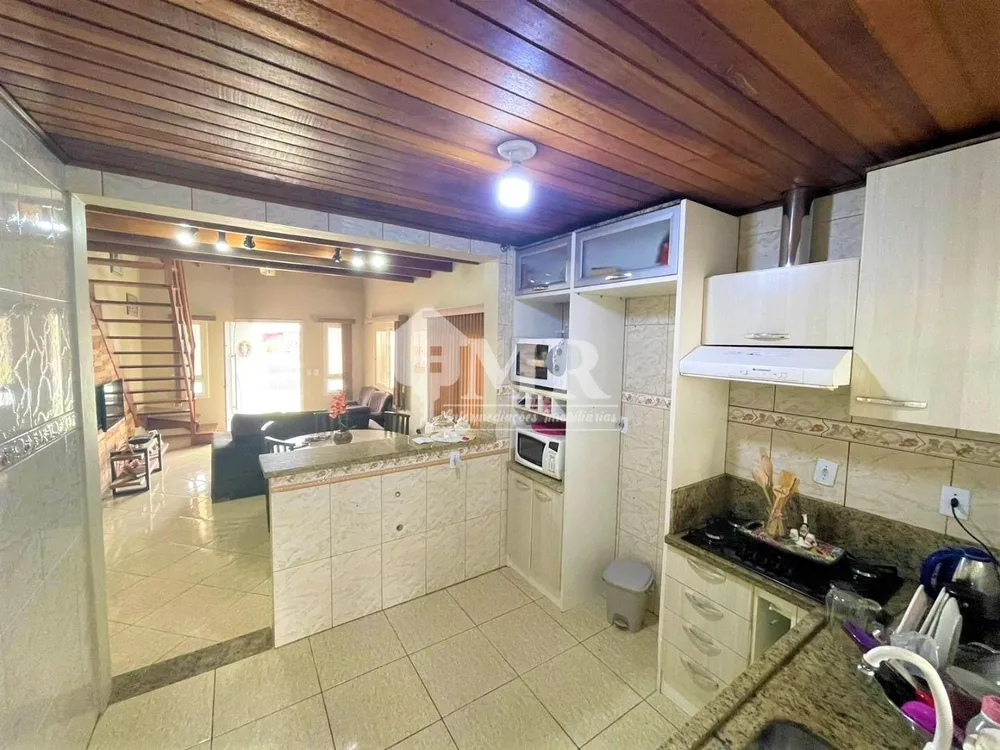 Casa, 3 quartos, 200 m² - Foto 9