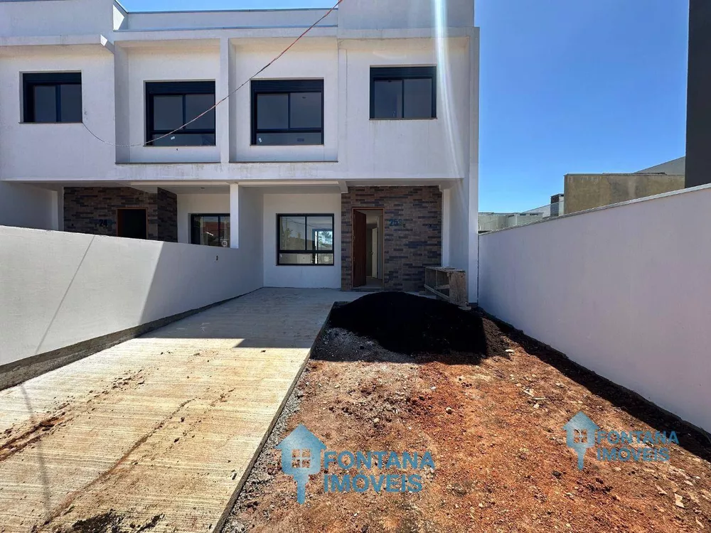 Casa à venda com 3 quartos, 81m² - Foto 2