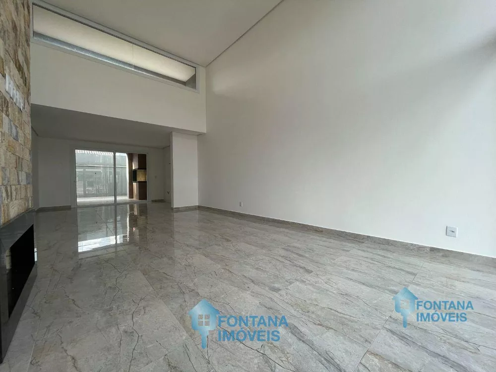 Casa à venda com 3 quartos, 148m² - Foto 4