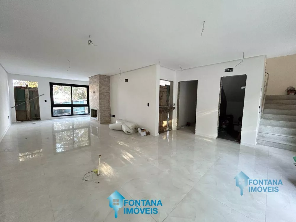 Casa de Condomínio à venda com 3 quartos, 200m² - Foto 2