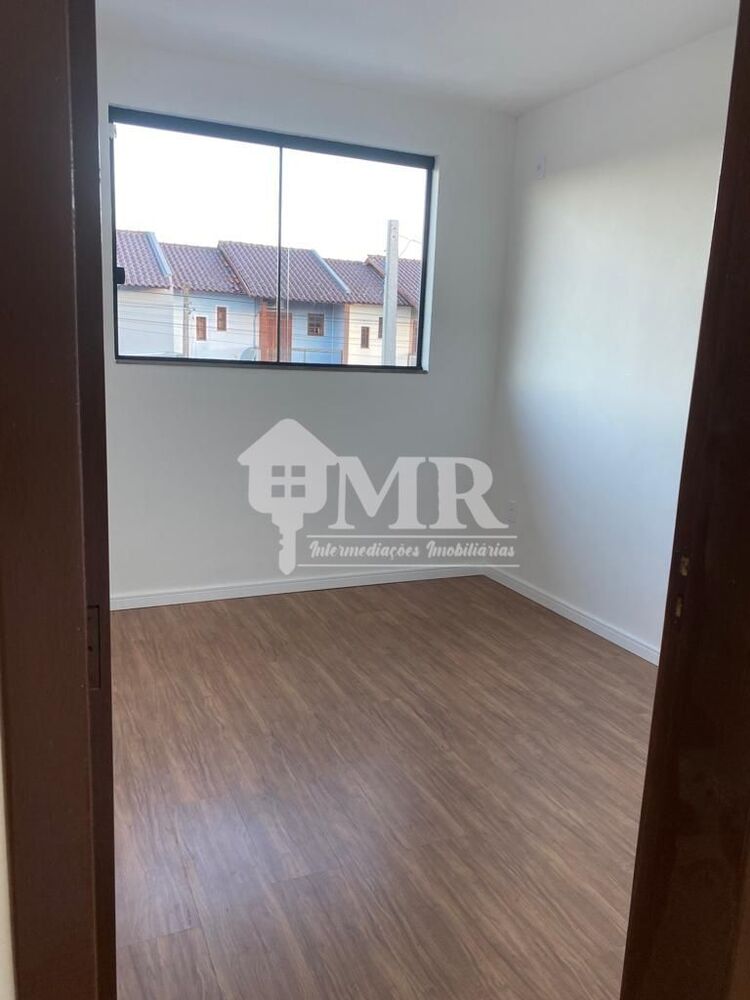 Casa à venda com 2 quartos, 76m² - Foto 3