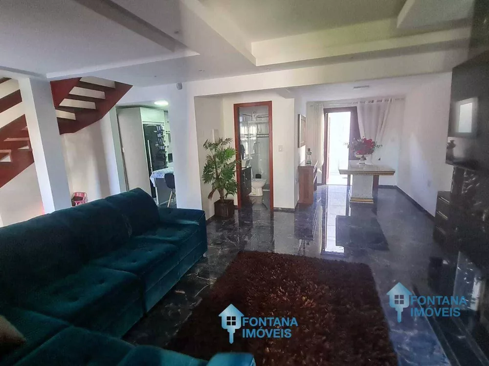 Casa à venda com 4 quartos, 190m² - Foto 1