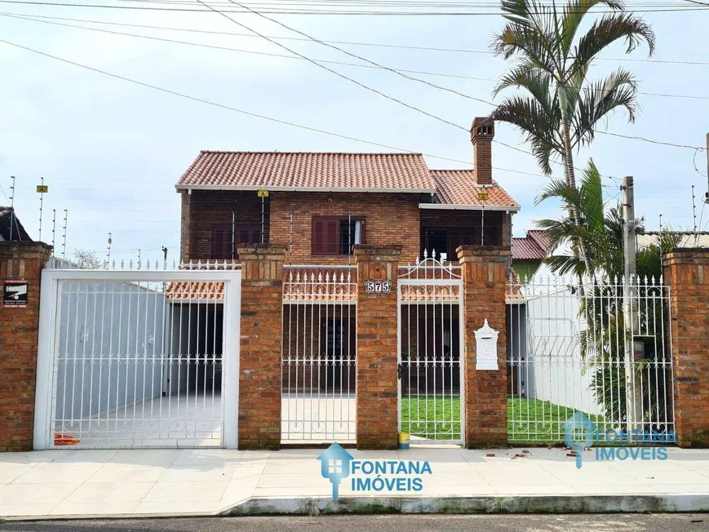 Casa, 4 quartos, 190 m² - Foto 1
